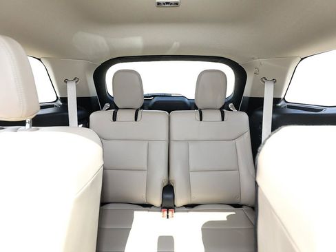 Used 2023 Ford Explorer XLT w/ Equipment Group 202A image 23