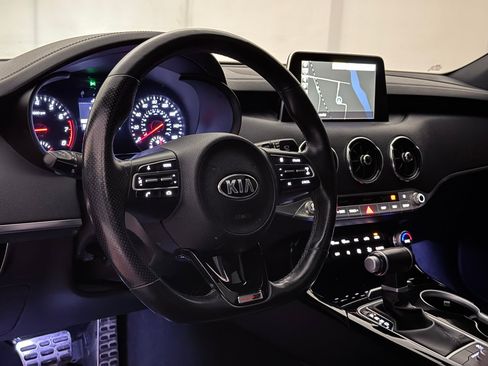 Used 2020 Kia Stinger GT-Line w/ Sun & Sound Package image 19