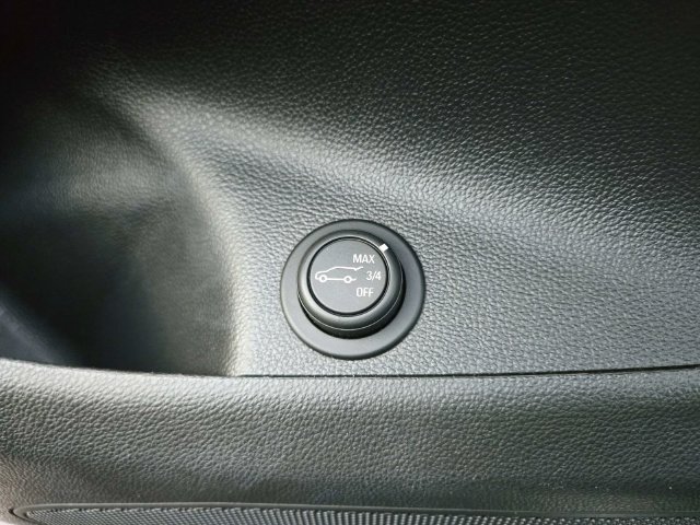 Used 2020 Buick Envision Essence FWD image 31
