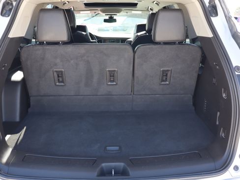 Used 2019 Buick Enclave Avenir w/ Avenir Technology Package image 34