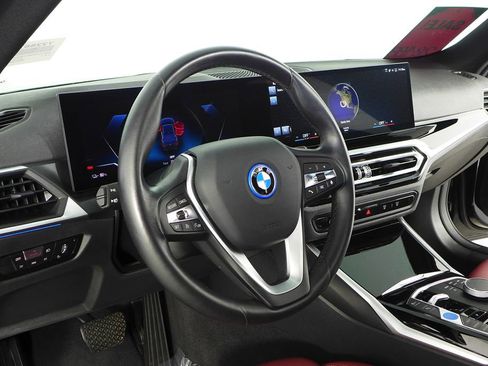 Used 2023 BMW i4 eDrive35 image 31