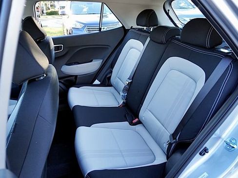 New 2026 Hyundai Venue SEL image 20