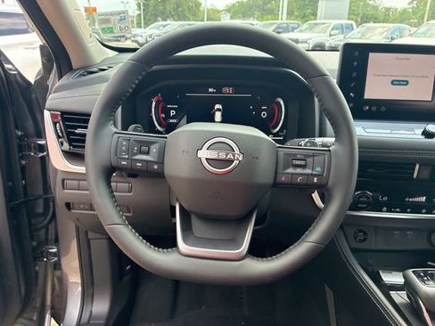 New 2026 Nissan Rogue Platinum AWD/4WD image 11