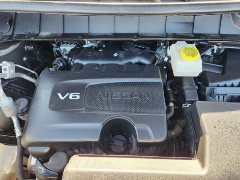 Used 2023 Nissan Pathfinder S image 34