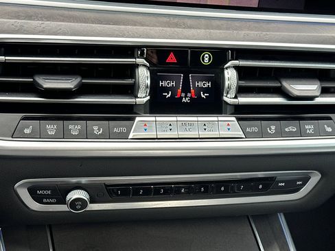 Used 2020 BMW X5 sDrive40i w/ Premium Package image 26