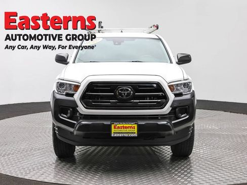 Used 2019 Toyota Tacoma SR RWD image 2