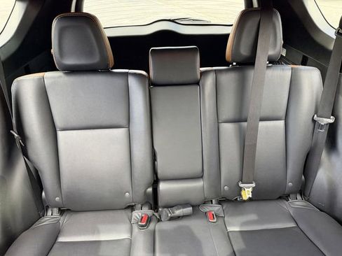 Used 2018 Toyota RAV4 SE w/ Power Extra Value Package FWD image 31