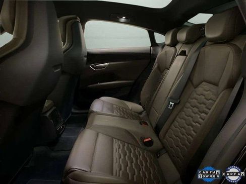 Used 2022 Audi e-tron GT Premium Plus image 20