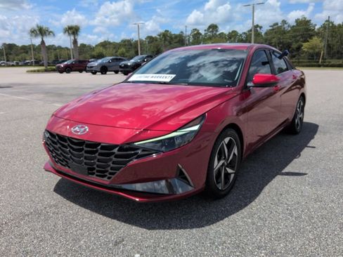 Used 2022 Hyundai Elantra Limited FWD image 9