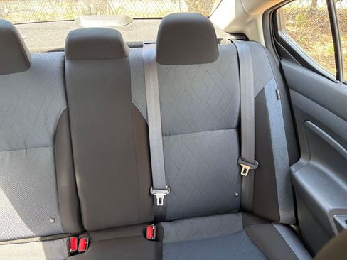Used 2025 Nissan Versa SV FWD image 37