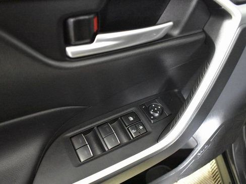 Used 2023 Toyota RAV4 XLE image 8