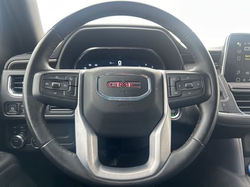 Used 2024 GMC Yukon SLE image 11