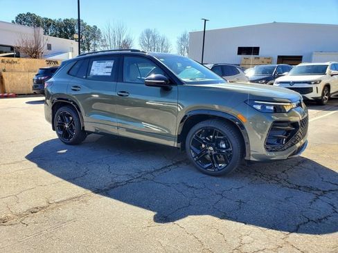 New 2026 Volkswagen Tiguan SE R-Line image 3