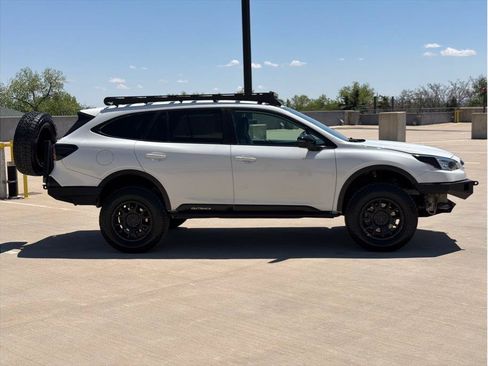 Used 2021 Subaru Outback Onyx Edition XT AWD/4WD image 9