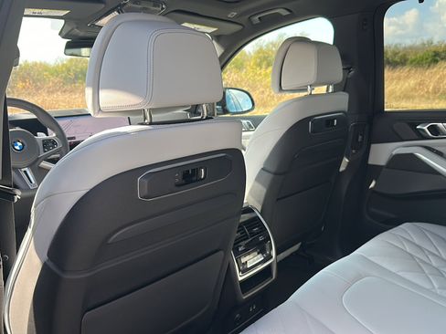 New 2026 BMW X5 M60i image 14