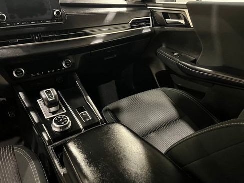 Used 2022 Mitsubishi Outlander ES image 22