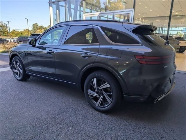 Used 2026 Genesis GV70 3.5T Sport Advanced AWD/4WD image 3