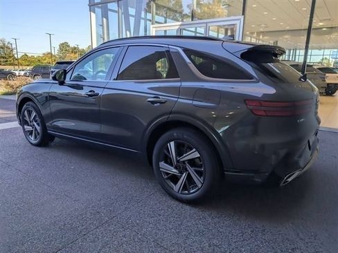Used 2026 Genesis GV70 3.5T Sport Advanced AWD/4WD image 3