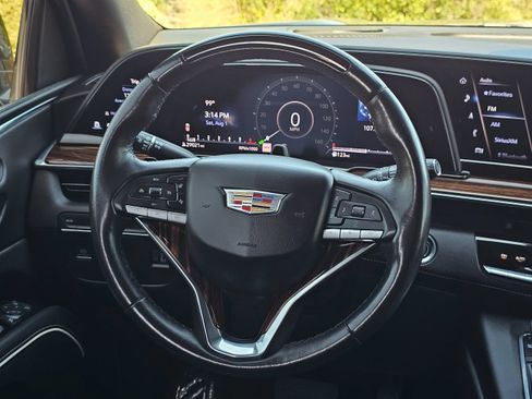 Used 2023 Cadillac Escalade Premium Luxury RWD image 33