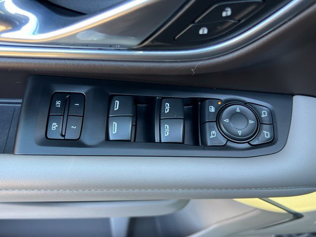 Used 2021 Chevrolet Tahoe Z71 AWD/4WD image 18