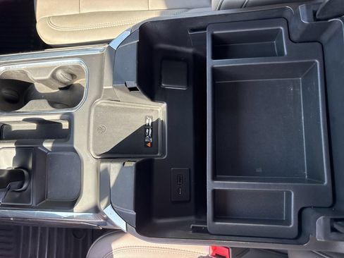 Used 2022 Chevrolet Silverado 1500 LTZ w/ LTZ Convenience Package II RWD image 29