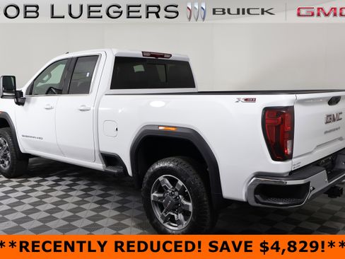 New 2026 GMC Sierra 2500 SLE w/ SLE Value Package; image 7