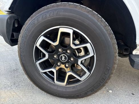 Certified 2023 Ford Bronco Outer Banks AWD/4WD image 8