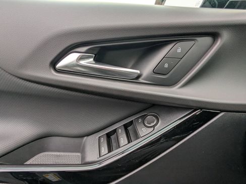 New 2026 Chevrolet Equinox LT image 38