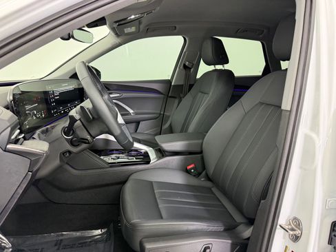 Certified 2025 Audi Q5 Premium image 5