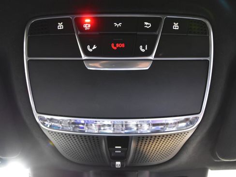 Used 2018 Mercedes-Benz S 560 4MATIC Sedan image 40