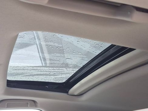 Used 2020 Honda CR-V Touring image 13