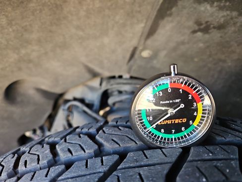 Used 2024 GMC Canyon AT4 w/ AT4 Premium Package image 21