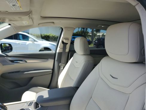 Certified 2023 Cadillac XT5 Premium Luxury w/ LPO, Floor Liner Package FWD image 21