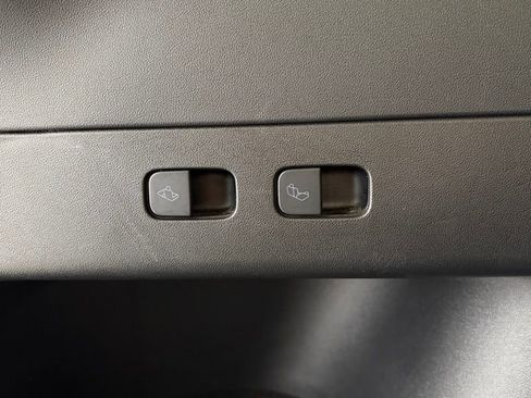 Used 2021 Tesla Model Y 2WD image 5