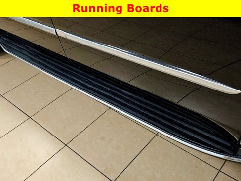 Used 2020 Cadillac Escalade ESV Premium Luxury image 23