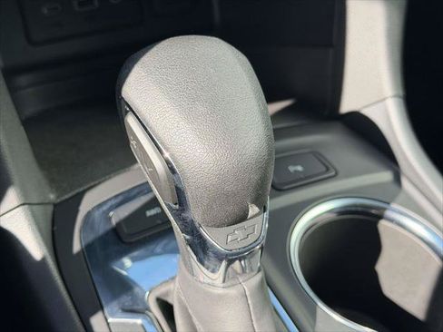 Used 2024 Chevrolet Equinox LT AWD/4WD image 33
