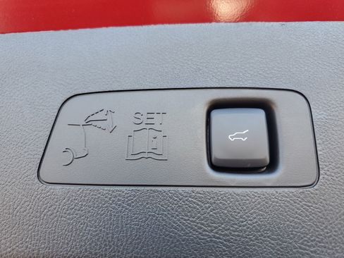 New 2025 Lincoln Corsair Reserve w/ Equipment Group 202A image 31