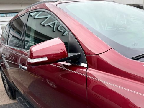 Used 2017 Chevrolet Traverse LT image 46