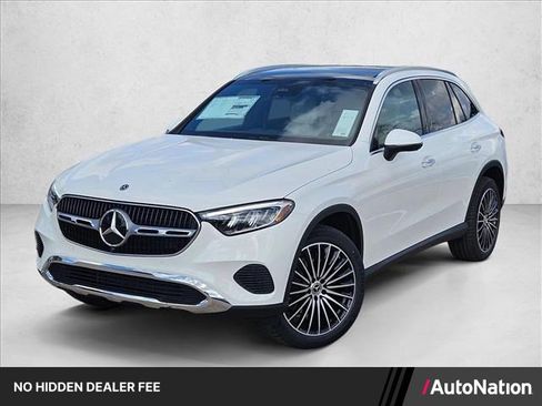 Used 2026 Mercedes-Benz GLC 300 image 1