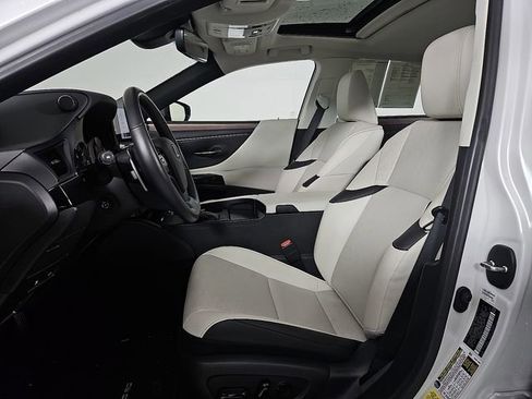 Certified 2025 Lexus ES 350 w/ Premium Package image 15