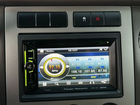 Used 2010 Ford Expedition XLT AWD/4WD image 21