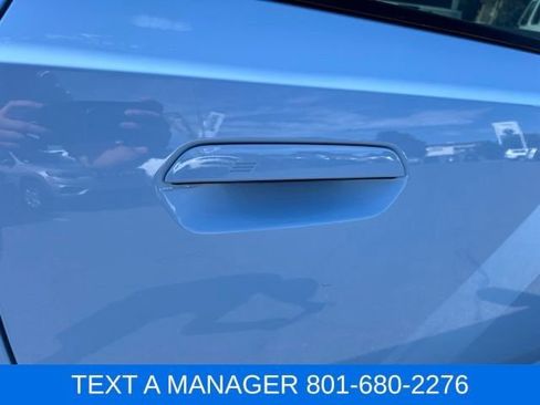 Used 2023 BMW M2 w/ Lighting Package RWD image 10