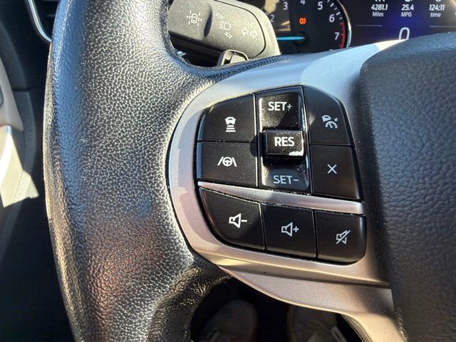 Used 2021 Ford Explorer XLT w/ Equipment Group 202A AWD/4WD image 47