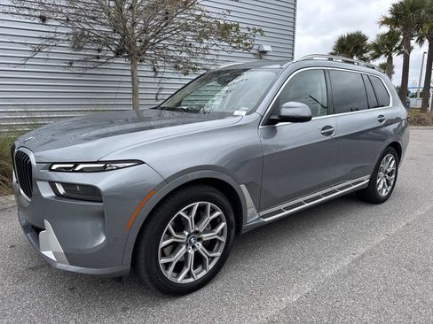 Used 2025 BMW X7 xDrive40i image 1