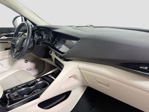 Used 2022 Buick Envision Avenir w/ Technology Package II FWD image 27