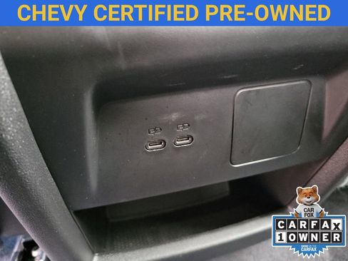 Certified 2025 Chevrolet Traverse LT FWD image 15