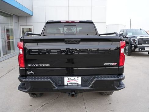 Used 2024 Chevrolet Silverado 1500 ZR2 image 35