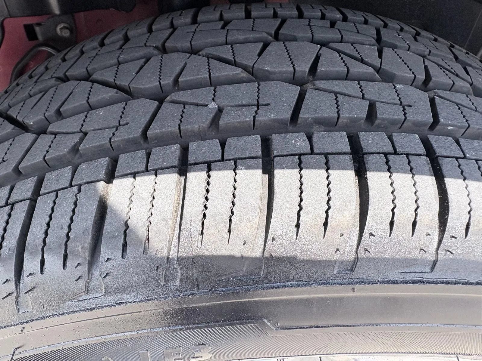 Used 2018 Ford Explorer Limited AWD/4WD image 17