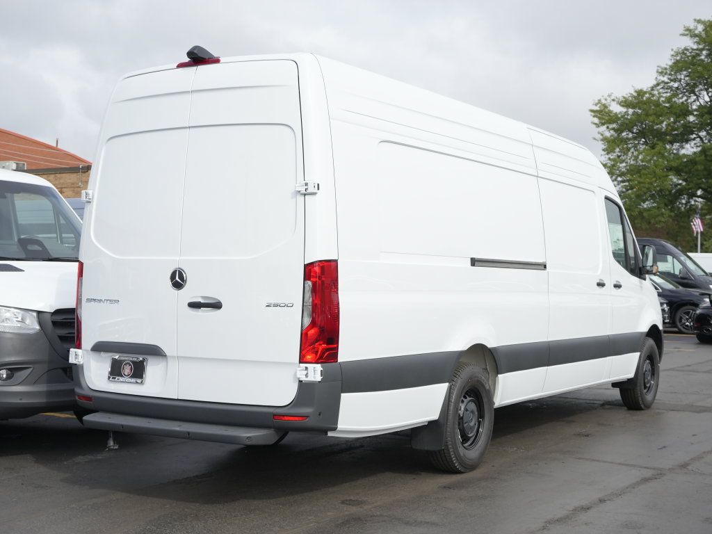 New 2026 Mercedes-Benz Sprinter 2500 image 3