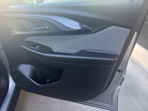 Used 2023 Chevrolet TrailBlazer LT w/ Convenience Package image 15